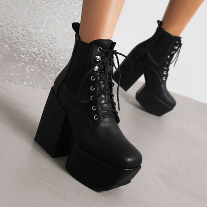 Klassische Orthopädische Stiefel mit zeitlosem Stil