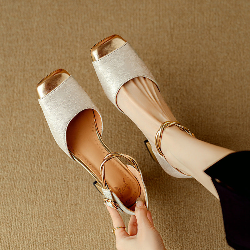 Anmutige Orthopädische Sandalen für modernen Look