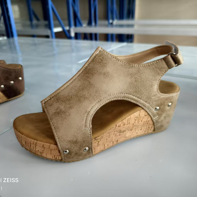 Anmutige Orthopädische Sandalen für modernen Look