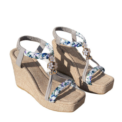 Wunderschön gefertigte Orthopädische Sandalen