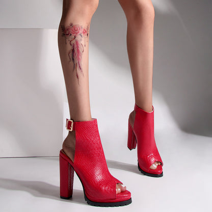 Wunderschön gefertigte Orthopädische Sandalen
