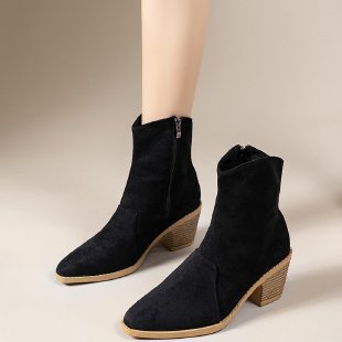 Klassische Orthopädische Stiefel mit zeitlosem Stil