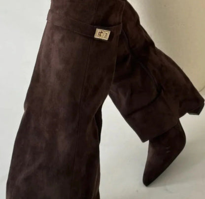 Anmutige Orthopädische Stiefel für modernen Look