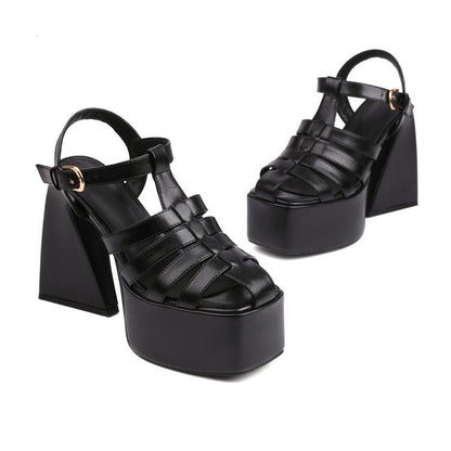 Klassische Orthopädische Sandalen mit zeitlosem Stil