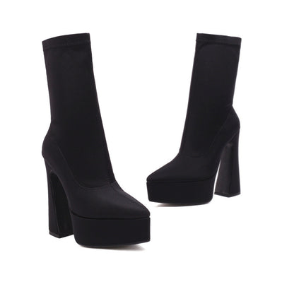 Anmutige Orthopädische Stiefel für modernen Look