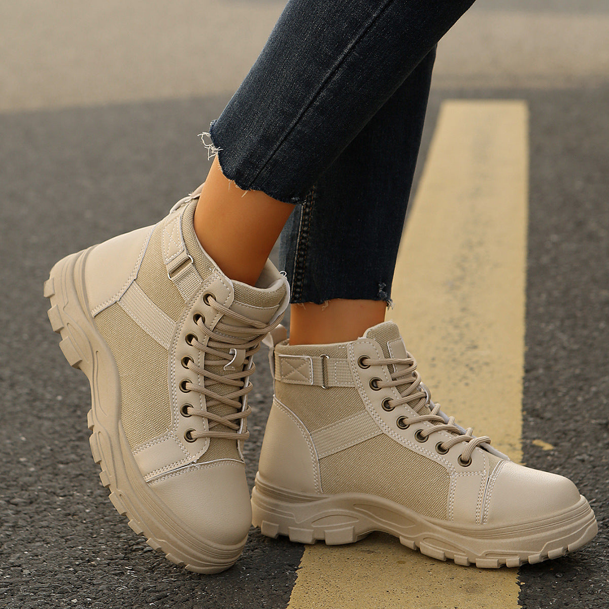 Anmutige Orthopädische Sneakers für modernen Look