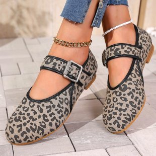 Schicke Orthopädische Schuhe mit einzigartigem Design