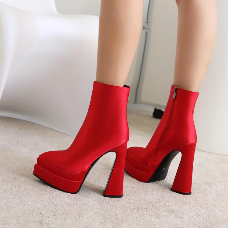 Schicke Orthopädische Stiefel mit einzigartigem Design