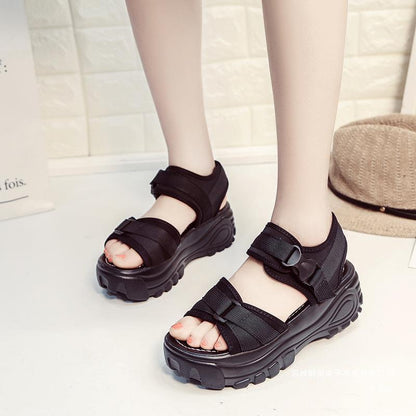 Klassische Orthopädische Sandalen mit zeitlosem Stil