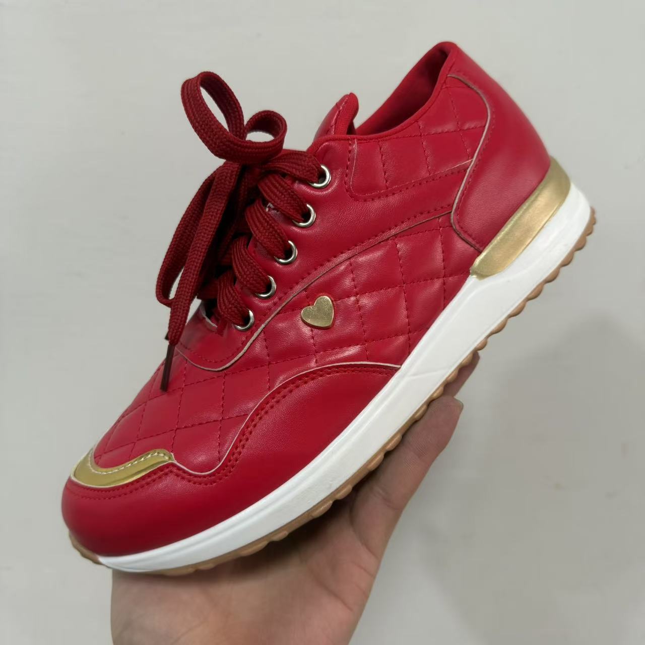 Bequeme Orthopädische Schuhe für den Alltag