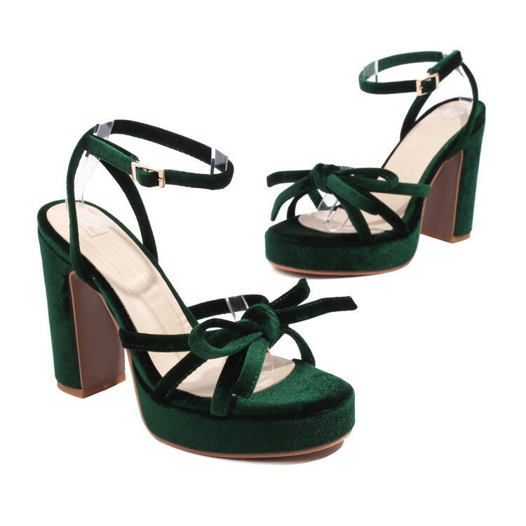 Anmutige Orthopädische Sandalen für modernen Look