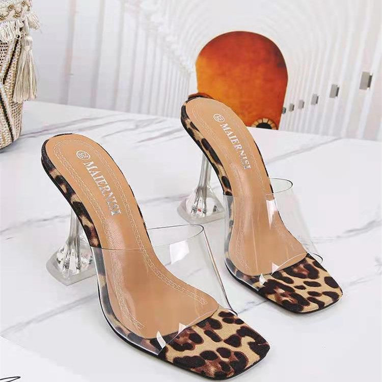 Elegante Orthopädische Sandalen für jeden Schritt