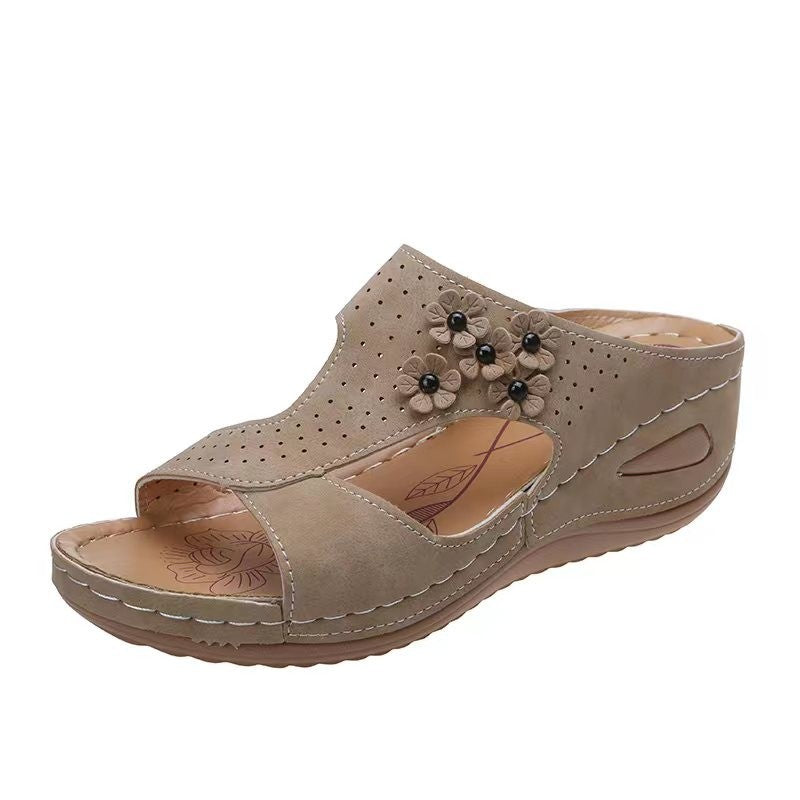Anmutige Orthopädische Sandalen für modernen Look