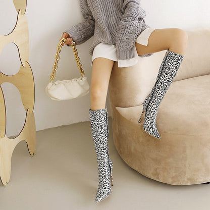 Bequeme orthopädische Stiefel für den Alltag