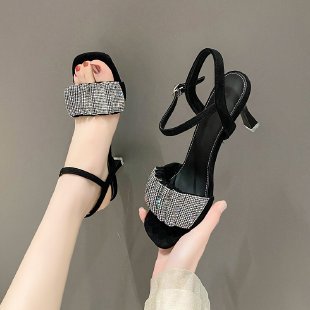 Elegante Orthopädische Sandalen für jeden Schritt