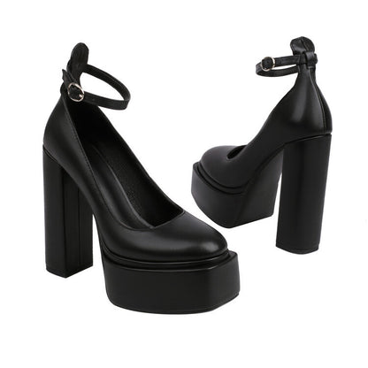 Klassische Orthopädische Schuhe mit zeitlosem Stil