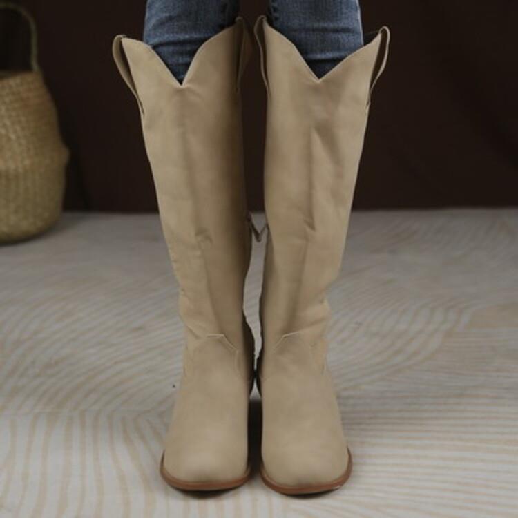 Anmutige Orthopädische Stiefel für modernen Look