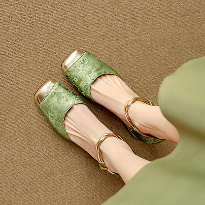 Anmutige Orthopädische Sandalen für modernen Look