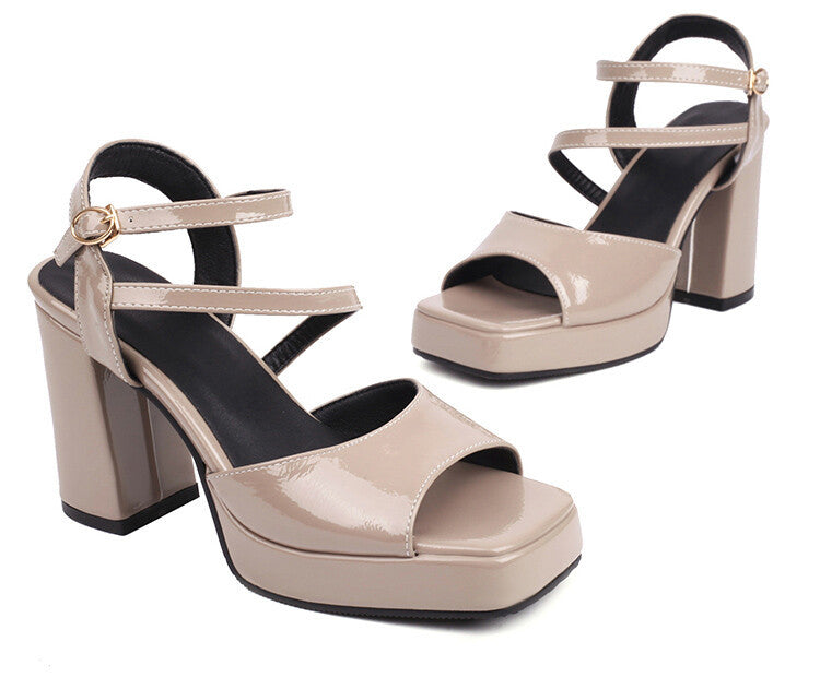 Schicke Orthopädische Sandalen mit einzigartigem Design
