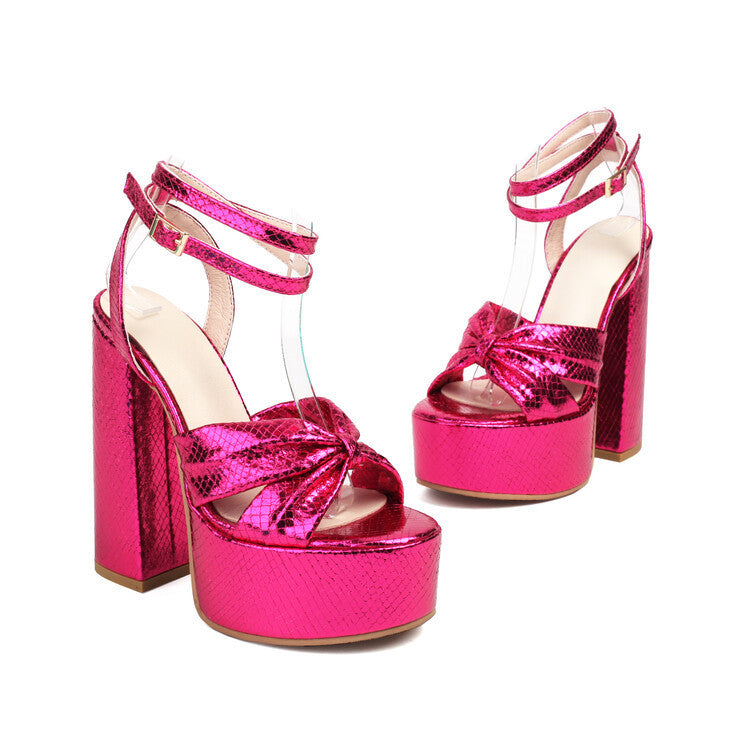 Anmutige Orthopädische Sandalen für modernen Look