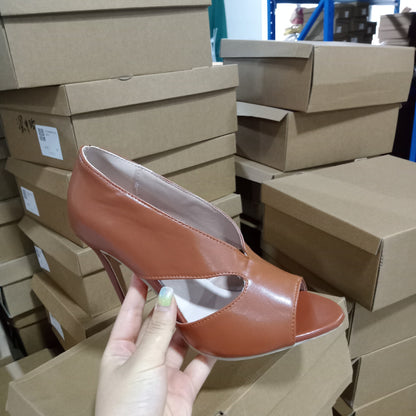 Klassische Orthopädische Sandalen mit zeitlosem Stil