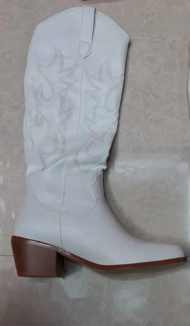 Stilvolle orthopädische Stiefel für jeden Anlass
