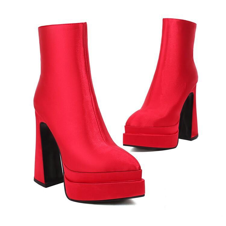 Schicke Orthopädische Stiefel mit einzigartigem Design