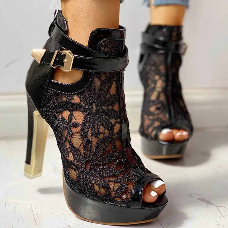 Wunderschön gefertigte Orthopädische Sandalen