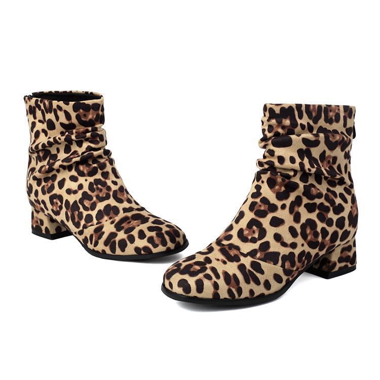 Anmutige Orthopädische Stiefel für modernen Look