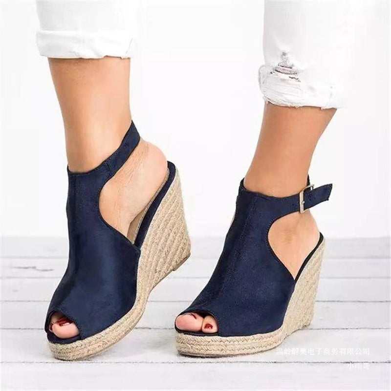 Anmutige Orthopädische Sandalen für modernen Look