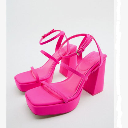 Wunderschön gefertigte Orthopädische Sandalen