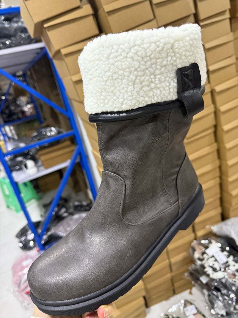 Bequeme Orthopädische Stiefel für den Alltag
