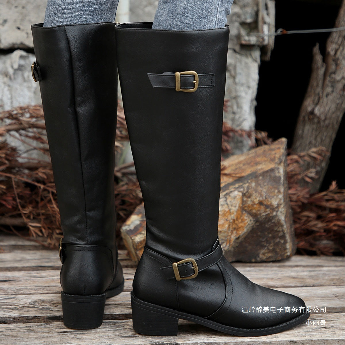 Schicke Orthopädische Stiefel mit einzigartigem Design