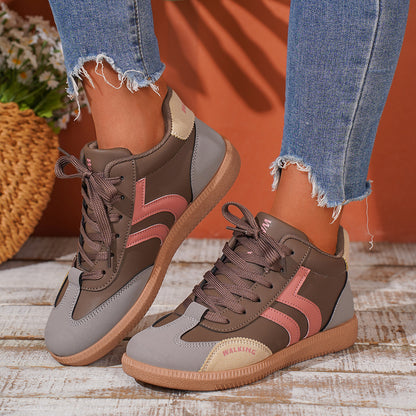 Klassische Orthopädische Schuhe mit zeitlosem Stil