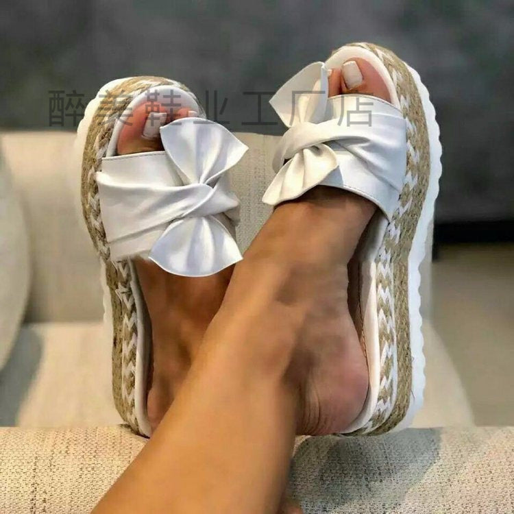 Schicke Orthopädische Sandalen mit einzigartigem Design