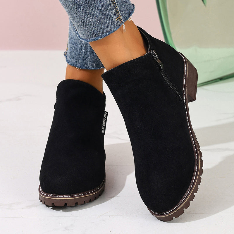 Klassische Orthopädische Stiefel mit zeitlosem Stil