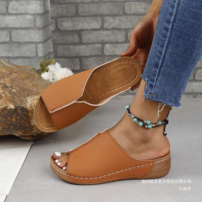 Anmutige Orthopädische Sandalen für modernen Look