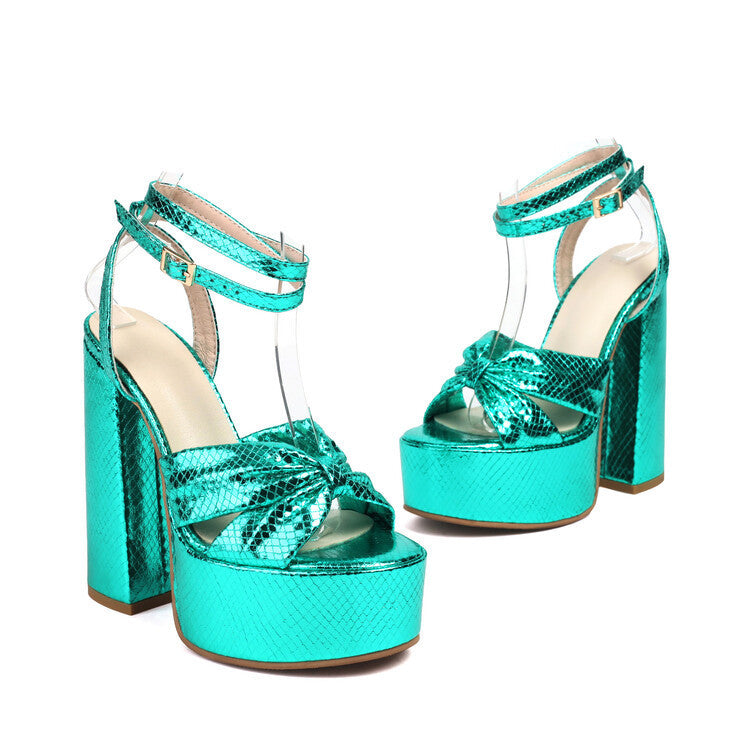 Anmutige Orthopädische Sandalen für modernen Look