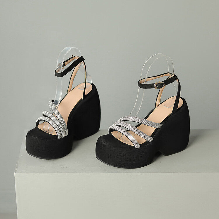 Elegante Orthopädische Sandalen für jeden Schritt