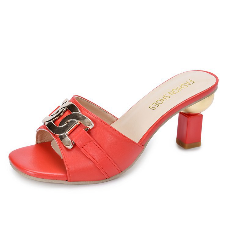 Anmutige Orthopädische Sandalen für modernen Look