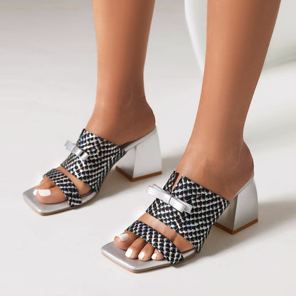 Klassische Orthopädische Sandalen mit zeitlosem Stil