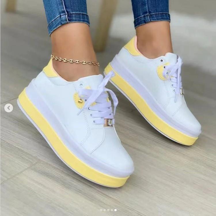 Klassische Orthopädische Schuhe mit zeitlosem Stil
