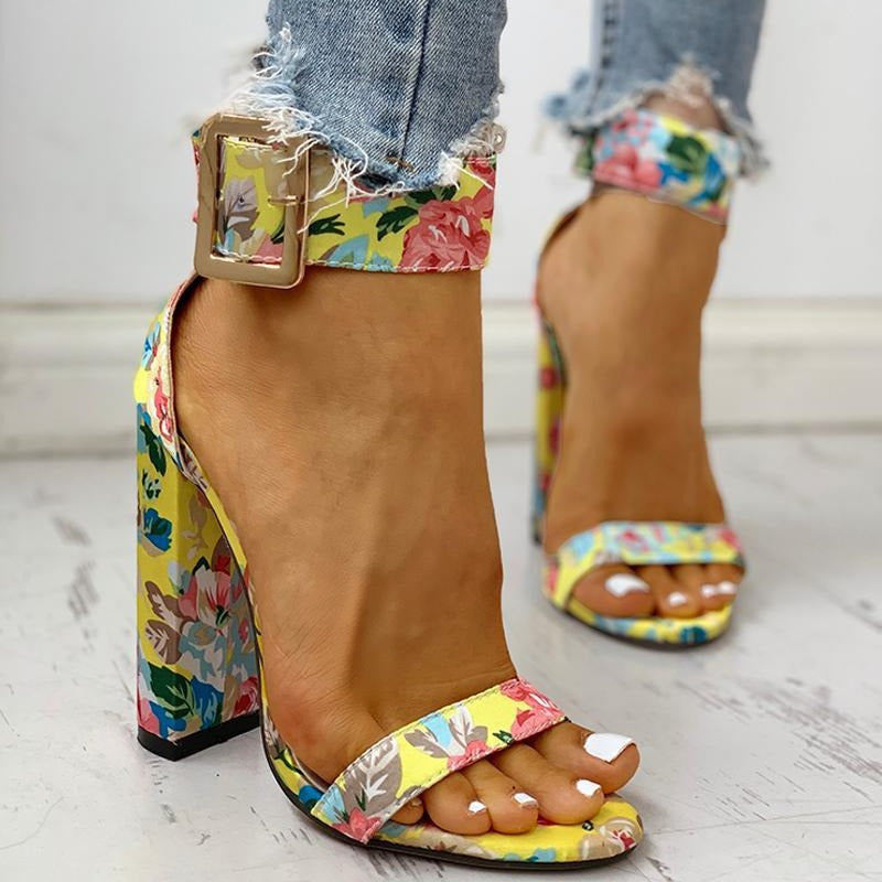 Klassische Orthopädische Sandalen mit zeitlosem Stil