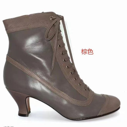 Klassische Orthopädische Stiefel mit zeitlosem Stil