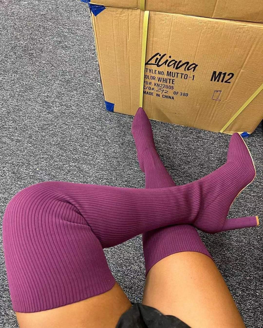 Schicke Orthopädische Stiefel mit einzigartigem Design