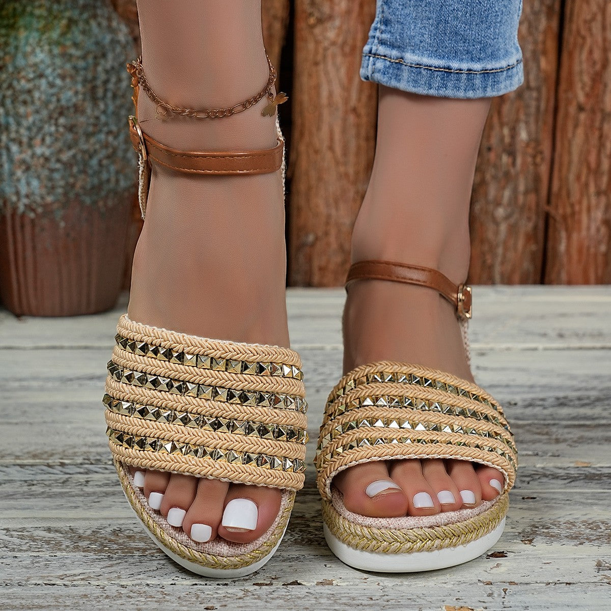 Anmutige Orthopädische Sandalen für modernen Look