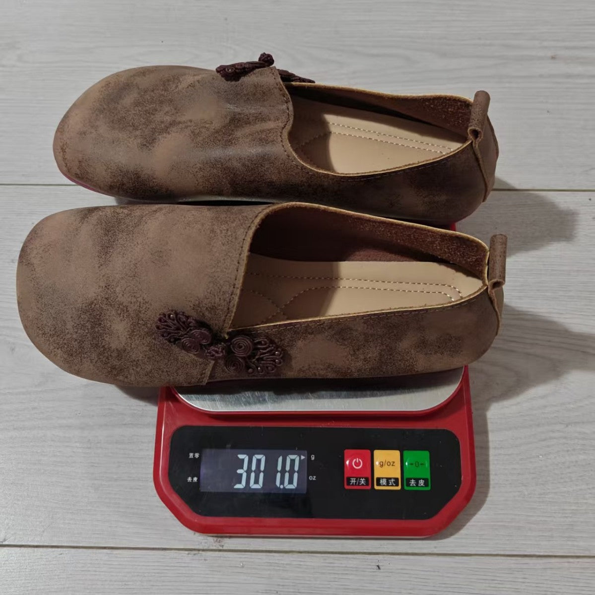 Schicke Orthopädische Schuhe mit einzigartigem Design