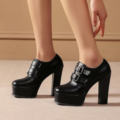 Schicke Orthopädische Schuhe mit einzigartigem Design