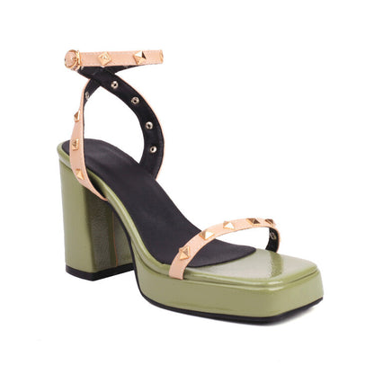 Klassische Orthopädische Sandalen mit zeitlosem Stil
