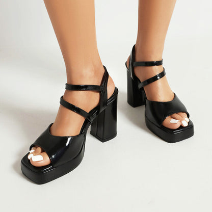 Schicke Orthopädische Sandalen mit einzigartigem Design